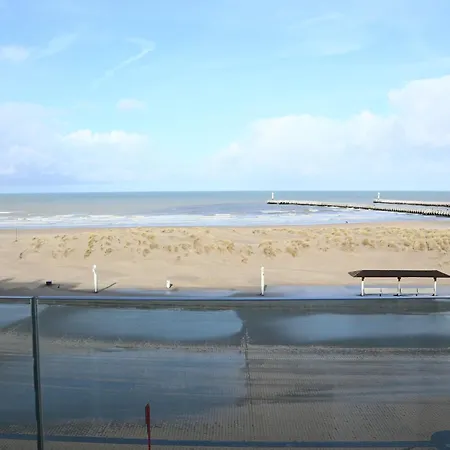 아파트 In With Sea Views 니우포르트
