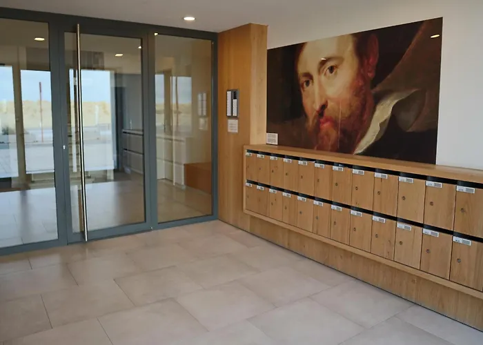 In With Sea Views Apartment *